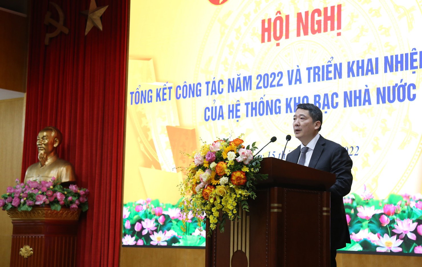 Thứ trưởng Bộ T&agrave;i ch&iacute;nh Cao Anh Tuấn ph&aacute;t biểu chỉ đạo Hội nghị.&nbsp;