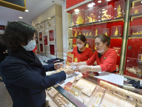 Đối với thị trường Việt Nam, từ năm 2024 đến 2026, lợi nhuận của vàng sẽ nằm ở mức trung bình khoảng 7% theo giá vàng thế giới. 