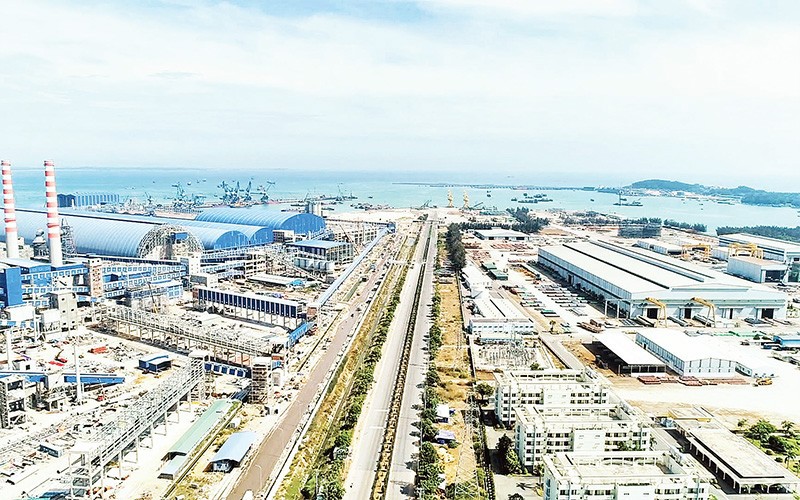 Công nghiệp gắn với kinh tế biển và cảng biển là không gian để Quảng Ngãi bứt phá.