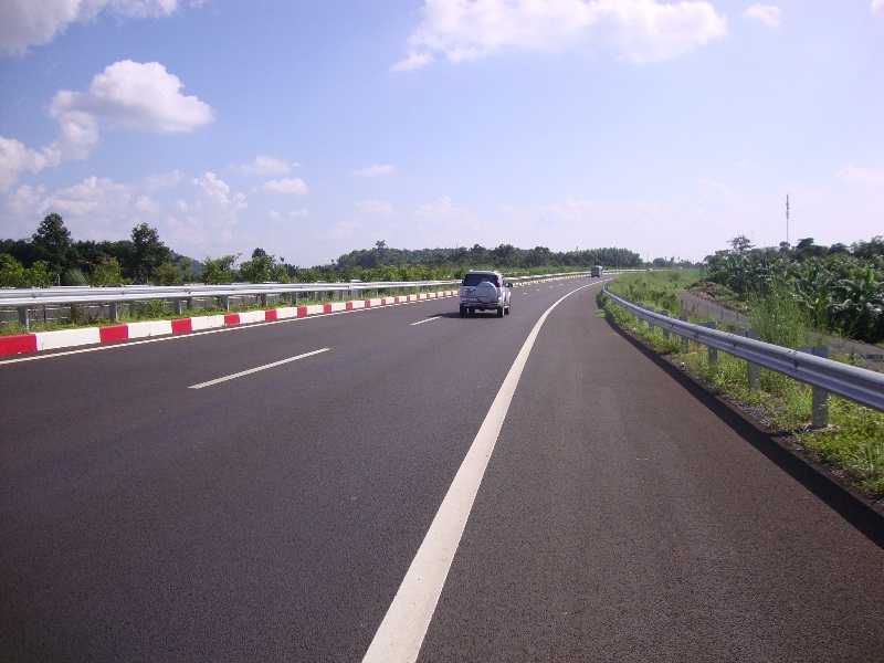  Đường cao tốc TP. Hồ Chí Minh - Long Thành - Dầu Giây, đoạn đi qua địa phận tỉnh Đồng Nai. 