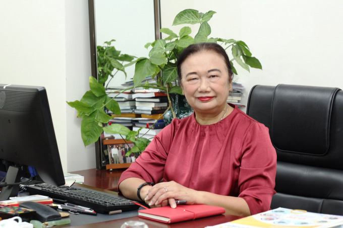 B&agrave; Nguyễn Thị C&uacute;c - Chủ tịch Hội Tư vấn thuế Việt Nam.