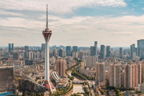 Thành Đô - thành phố thuộc tỉnh Tứ Xuyên - đang trở thành điểm sáng hiếm hoi trong ngành bất động sản Trung Quốc.