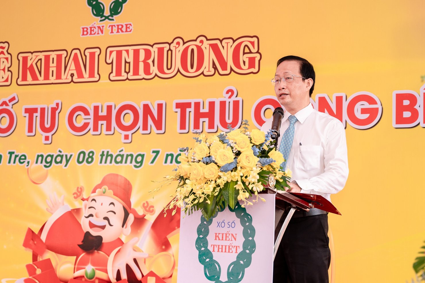 &Ocirc;ng Nguyễn Tr&uacute;c Sơn - UV BTV Tỉnh ủy, PCT Thường trực UBND tỉnh, Trưởng đo&agrave;n Đại biểu Quốc Hội tỉnh Bến Tre, Chủ tịch Hội đồng GSXS.