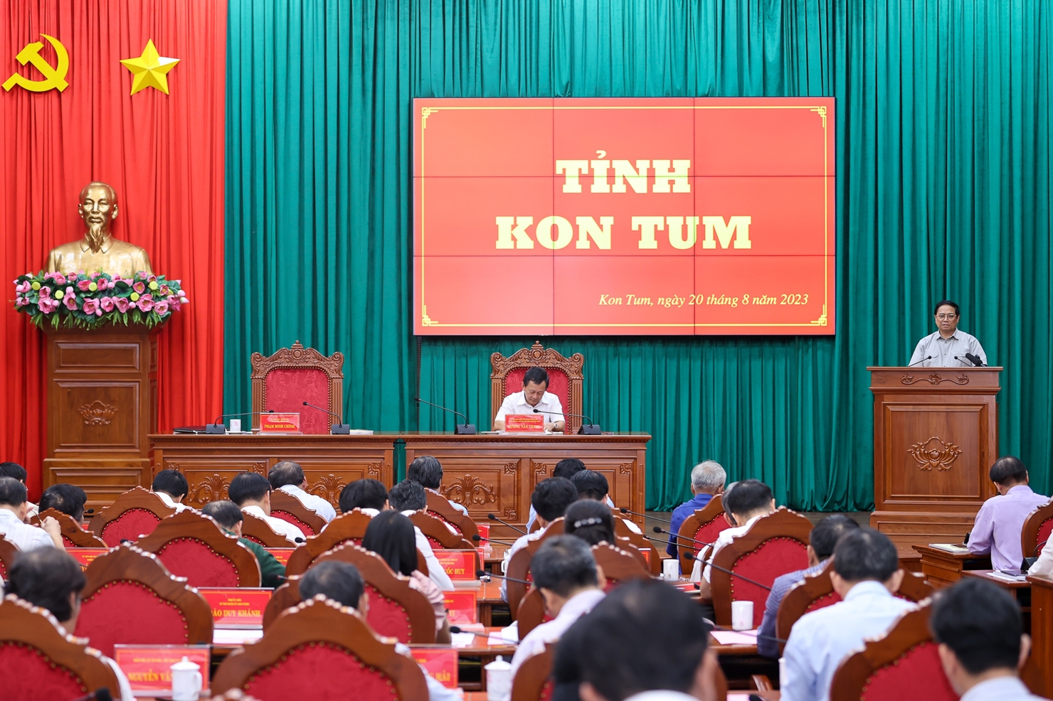 Thủ tướng Phạm Minh Ch&iacute;nh đề nghị qu&aacute;n triệt một số quan điểm chỉ đạo, điều h&agrave;nh - Ảnh: VGP/Nhật Bắc