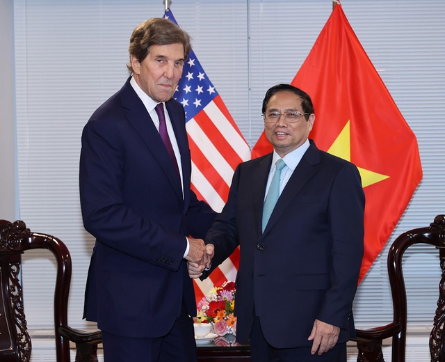 Thủ tướng Phạm Minh Ch&iacute;nh tiếp Đặc ph&aacute;i vi&ecirc;n của Tổng thống Hoa Kỳ John Kerry - Ảnh: VGP/Nhật Bắc