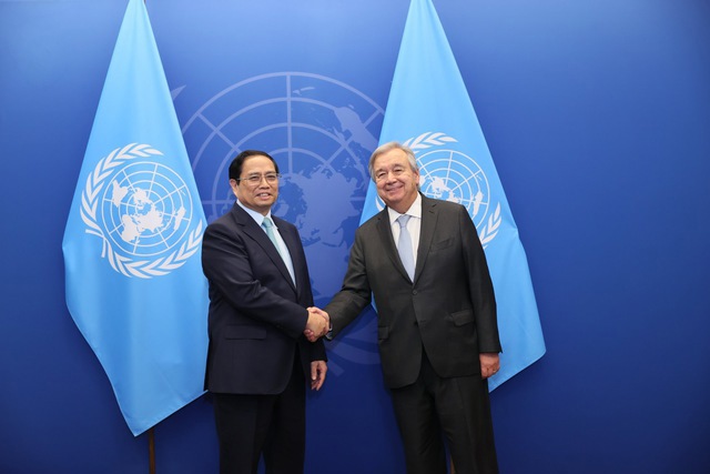 Thủ tướng Phạm Minh Ch&iacute;nh gặp Tổng Thư k&yacute; Li&ecirc;n Hợp Quốc Antonio Guterres tại Trụ sở Li&ecirc;n Hợp Quốc - Ảnh: VGP/Nhật Bắc