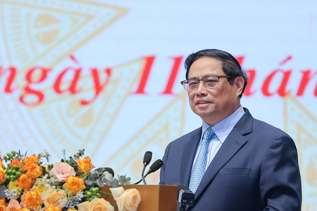 Thủ tướng Phạm Minh Ch&iacute;nh ph&aacute;t biểu kết luận buổi gặp mặt đại diện giới doanh nh&acirc;n Việt Nam. Ảnh: VGP/Nhật Bắc