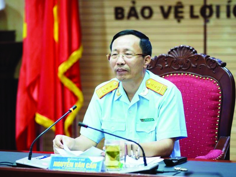 &Ocirc;ng Nguyễn Văn Cẩn - Tổng cục trưởng Tổng cục Hải quan (Bộ T&agrave;i ch&iacute;nh).