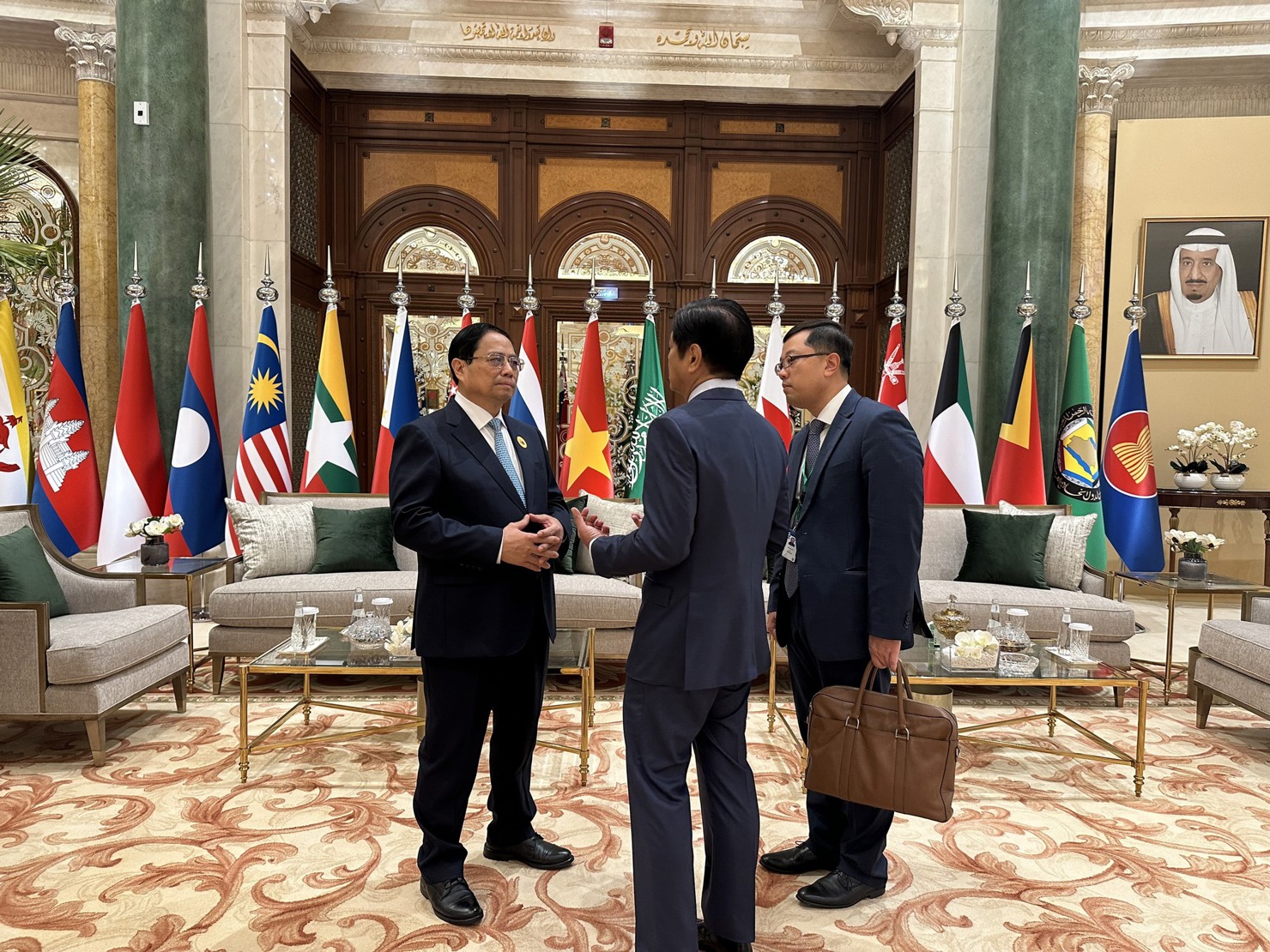 Thủ tướng Phạm Minh Ch&iacute;nh gặp Tổng thống Philippines Ferdinand Romualdez Marcos Jr - Ảnh: VGP