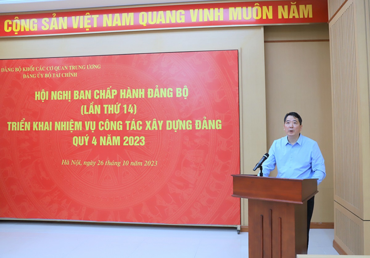 B&iacute; thư Đảng ủy Bộ T&agrave;i ch&iacute;nh Cao Anh Tuấn ph&aacute;t biểu kết luận Hội nghị.