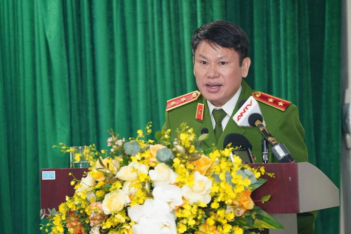 Trung tướng Nguyễn Văn Viện, Cục trưởng Cục điều tra ph&ograve;ng chống tội phạm về ma tu&yacute;, th&ocirc;ng tin về chuy&ecirc;n &aacute;n