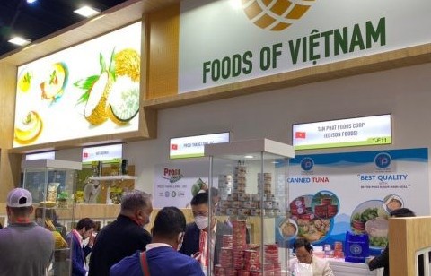 Gian hàng đồ nông sản và thực phẩm Việt Nam tại Hội chợ Gulfood Dubai 2023 (UAE) theo Chương trình Xúc tiến thương mại Quốc gia - Ảnh minh họa