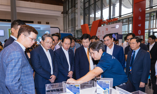 Doanh nghiệp Việt cần tận dụng tham gia vào chuỗi sản xuất công nghệ cao. 