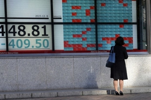 Tỷ giá Yên Nhật, chứng khoán châu Á tiếp tục “thận trọng” trước quyết định của BOJ.