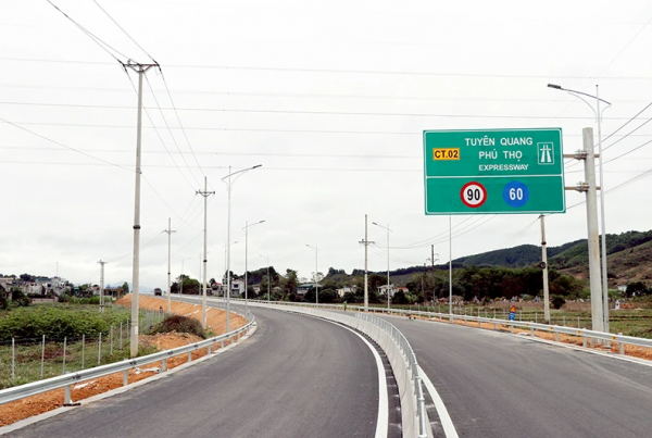 Cao tốc Tuyên Quang - Phú Thọ trước ngày thông xe