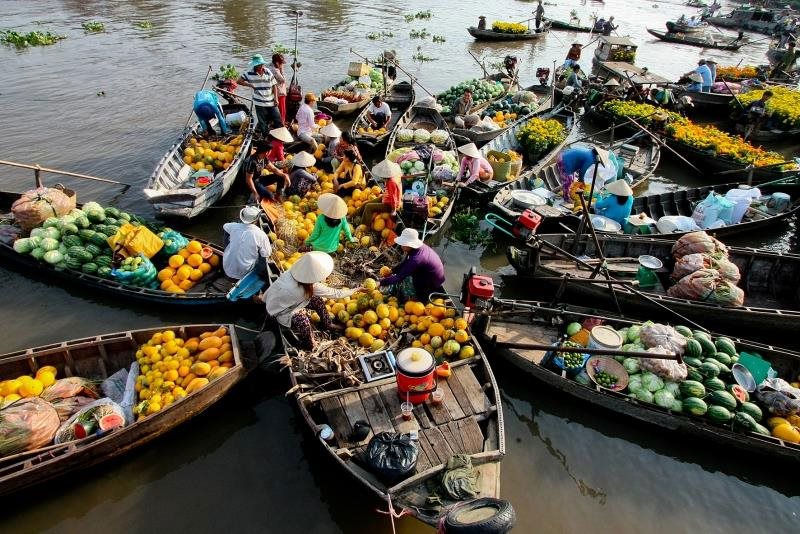 Chợ nổi C&aacute;i B&egrave; - một trong những địa điểm nổi tiếng thu h&uacute;t du kh&aacute;ch tại Tiền Giang. Ảnh minh họa&nbsp;