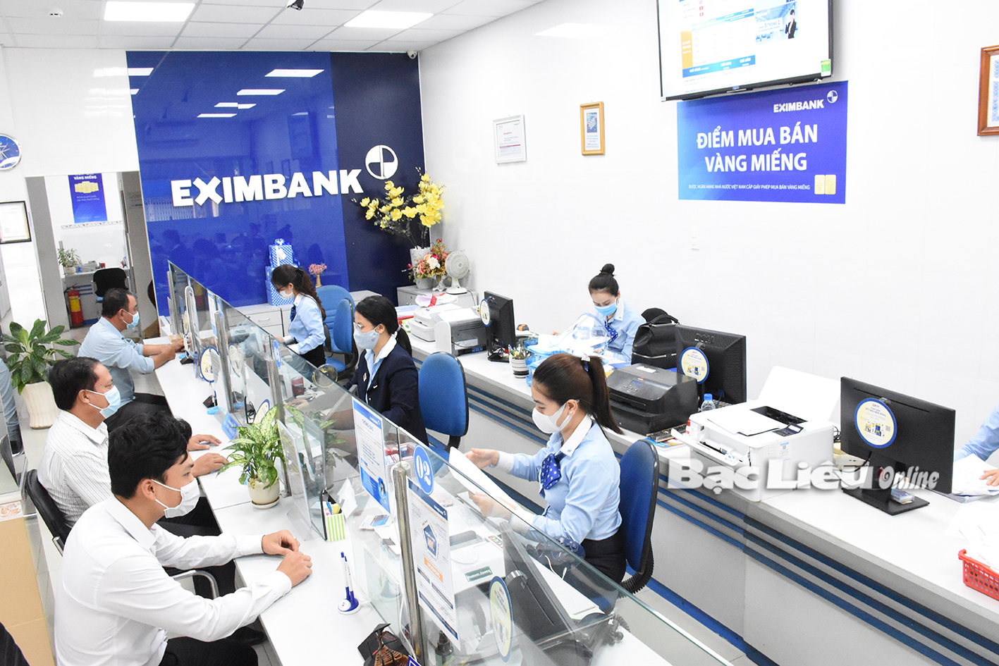 Doanh nghiệp vay vốn phát triển sản xuất - kinh doanh tại Ngân hàng TMCP Xuất nhập khẩu Việt Nam - Chi nhánh tỉnh Bạc Liêu. Ảnh: K.T