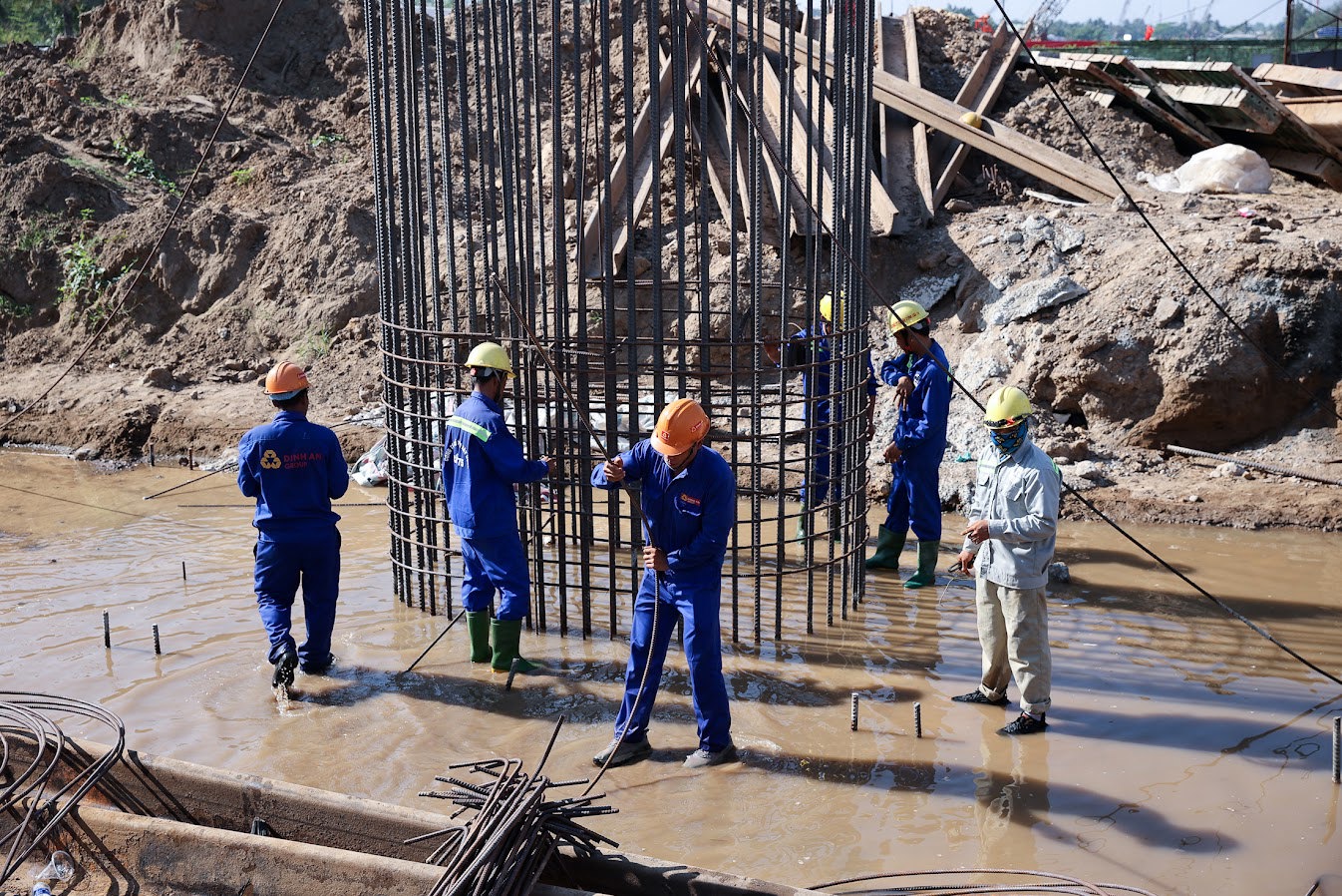 Thủ tướng: 2 năm tăng tốc, bứt phá để hoàn thành đường vành đai 3 TP. Hồ Chí Minh - Ảnh 1