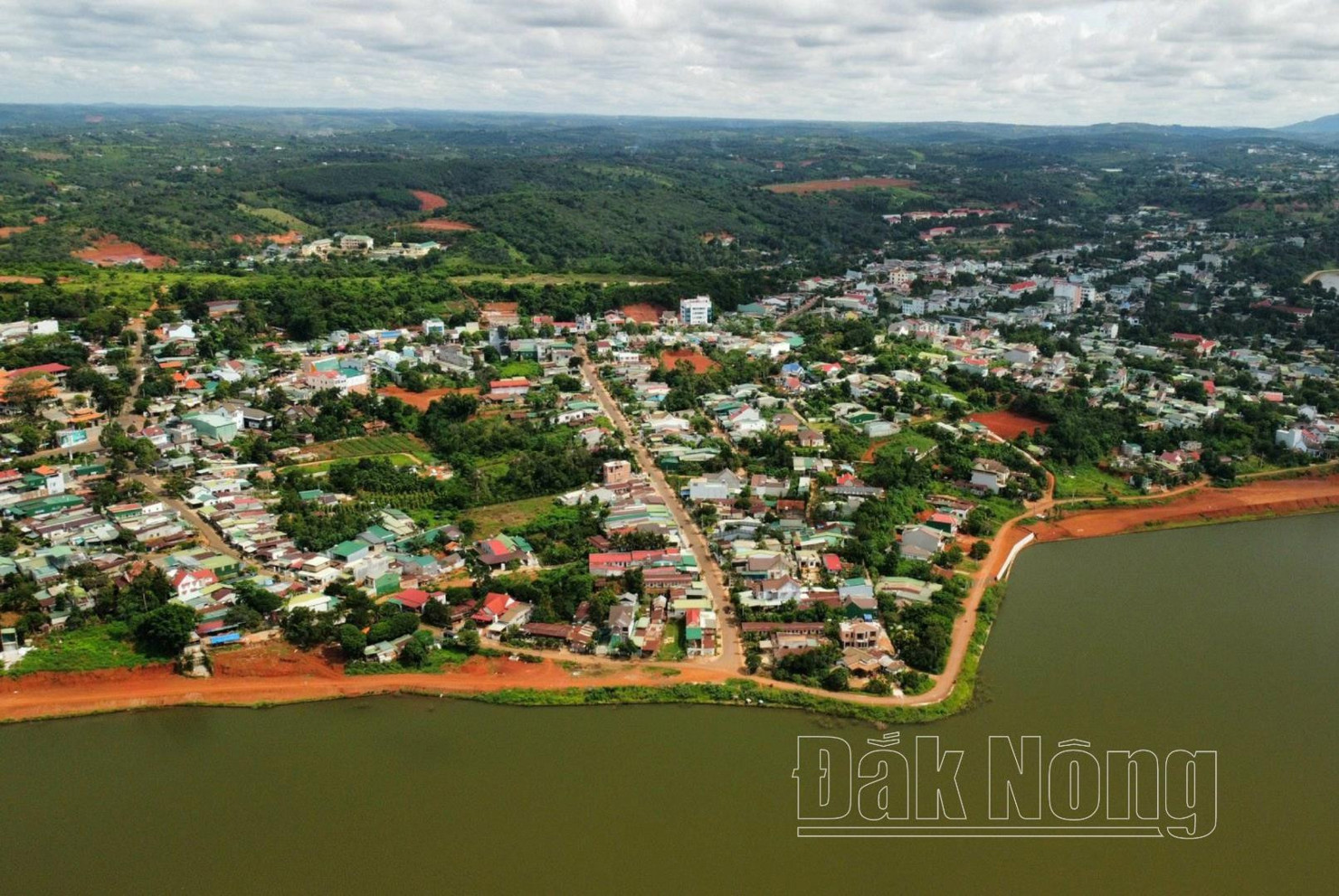 Trong 20 năm qua, Đắk Nông đã có nhiều chuyển biến, nhất là về lĩnh vực thu hút đầu tư. Ảnh: Nguyễn Lương