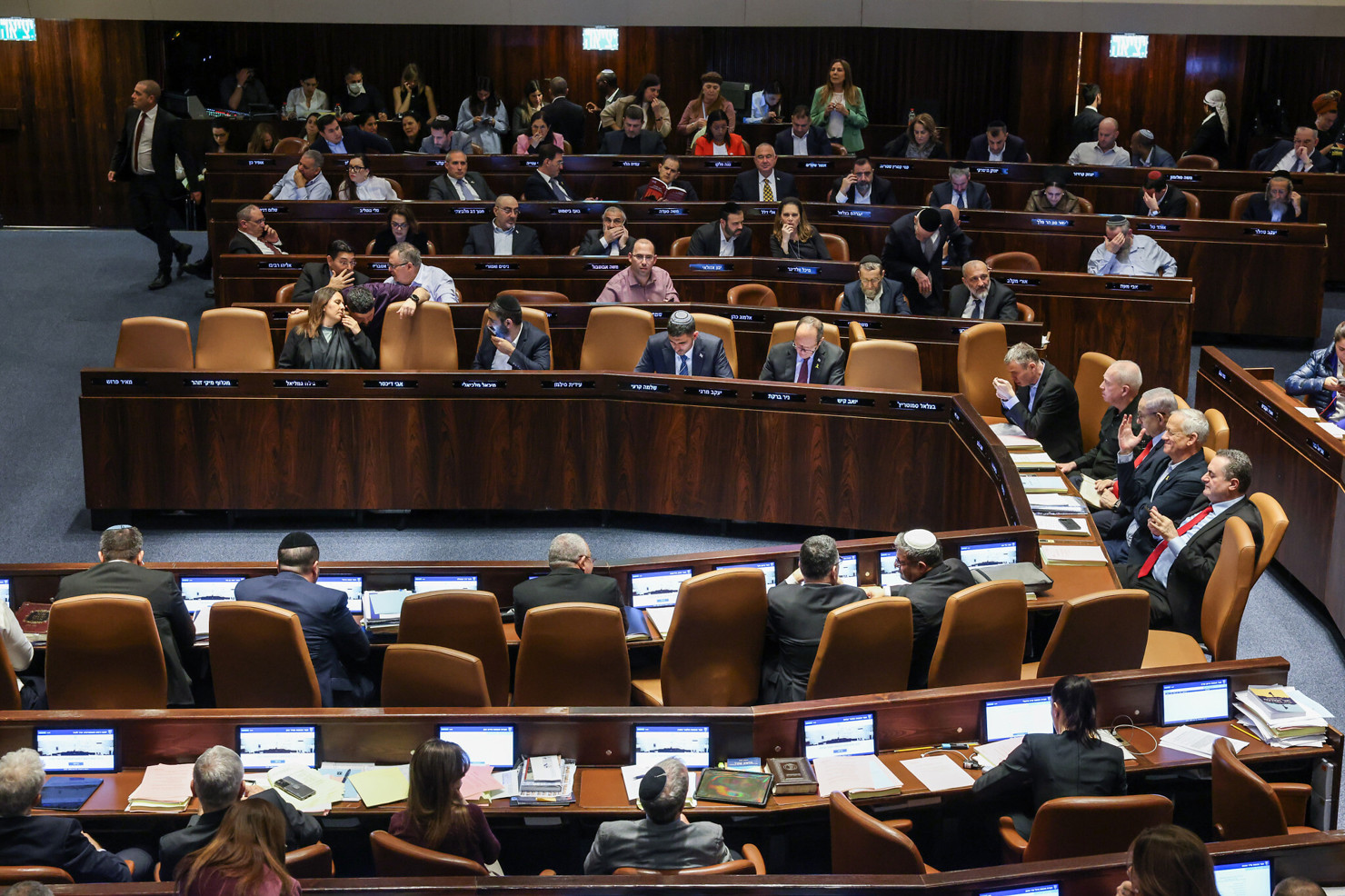 Knesset thông qua dự thảo ngân sách sửa đổi trong cuộc họp toàn thể . Ảnh: Times of Israel