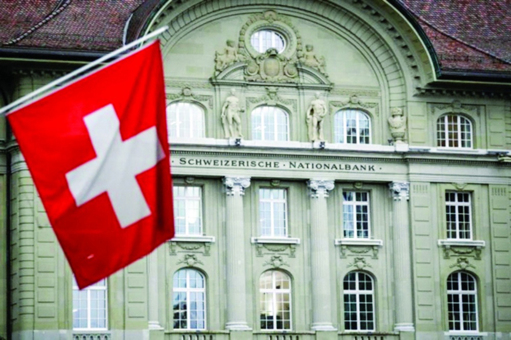 Ngân hàng Quốc gia Thụy Sĩ là NHTW lớn đầu tiên giảm lãi suất.