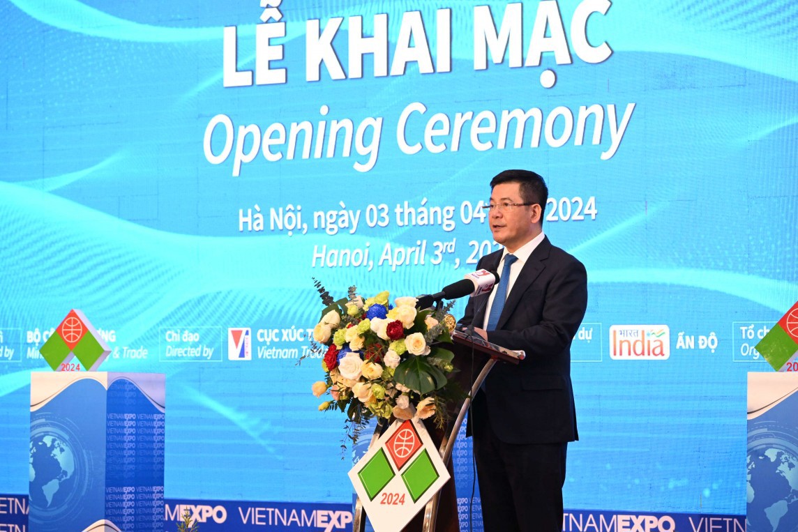 Bộ trưởng Bộ C&ocirc;ng Thương Nguyễn Hồng Di&ecirc;n ph&aacute;t biểu khai mạc Vietnam Expo 2024.