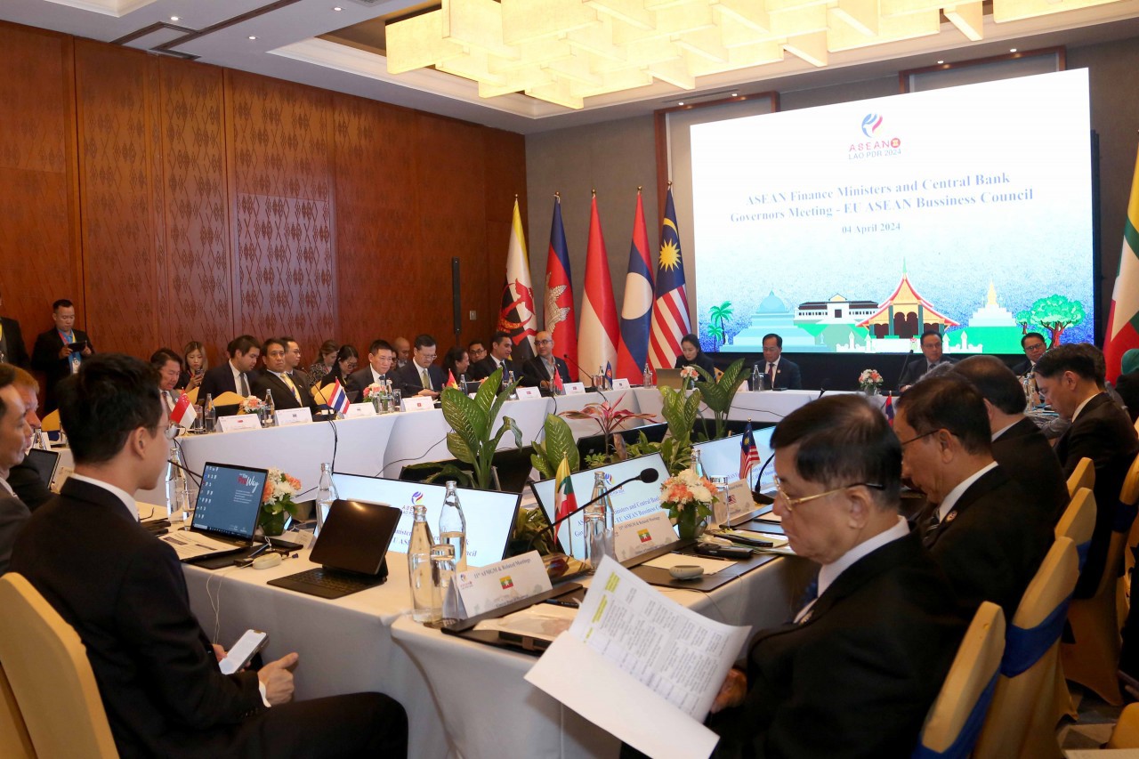 Quang cảnh hội nghị Bộ trưởng T&agrave;i ch&iacute;nh, Thống đốc Ng&acirc;n h&agrave;ng Trung ương ASEAN với EU-ABC.