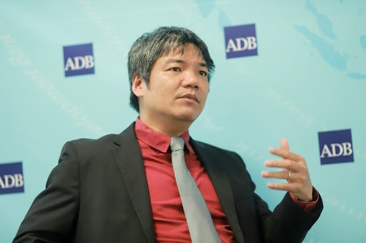 &Ocirc;ng Nguyễn B&aacute; H&ugrave;ng - Chuy&ecirc;n gia kinh tế trưởng ADB Việt Nam.