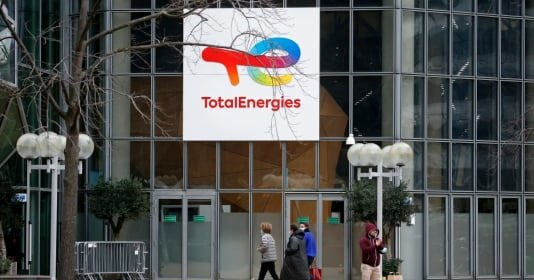 Trụ sở chính của TotalEnergies tại khu thương mại La Defense gần Paris hồi tháng 2 năm 2022. Ảnh Chesnot/Getty Images/File