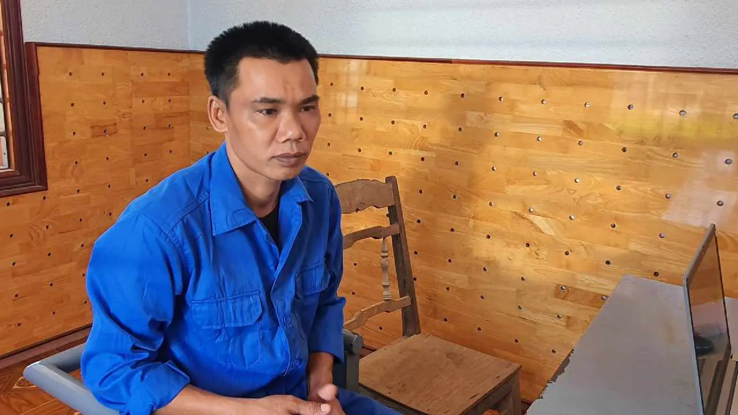 Đối tượng Nguyễn Văn Hợp bị bắt giữ tại cơ quan điều tra.