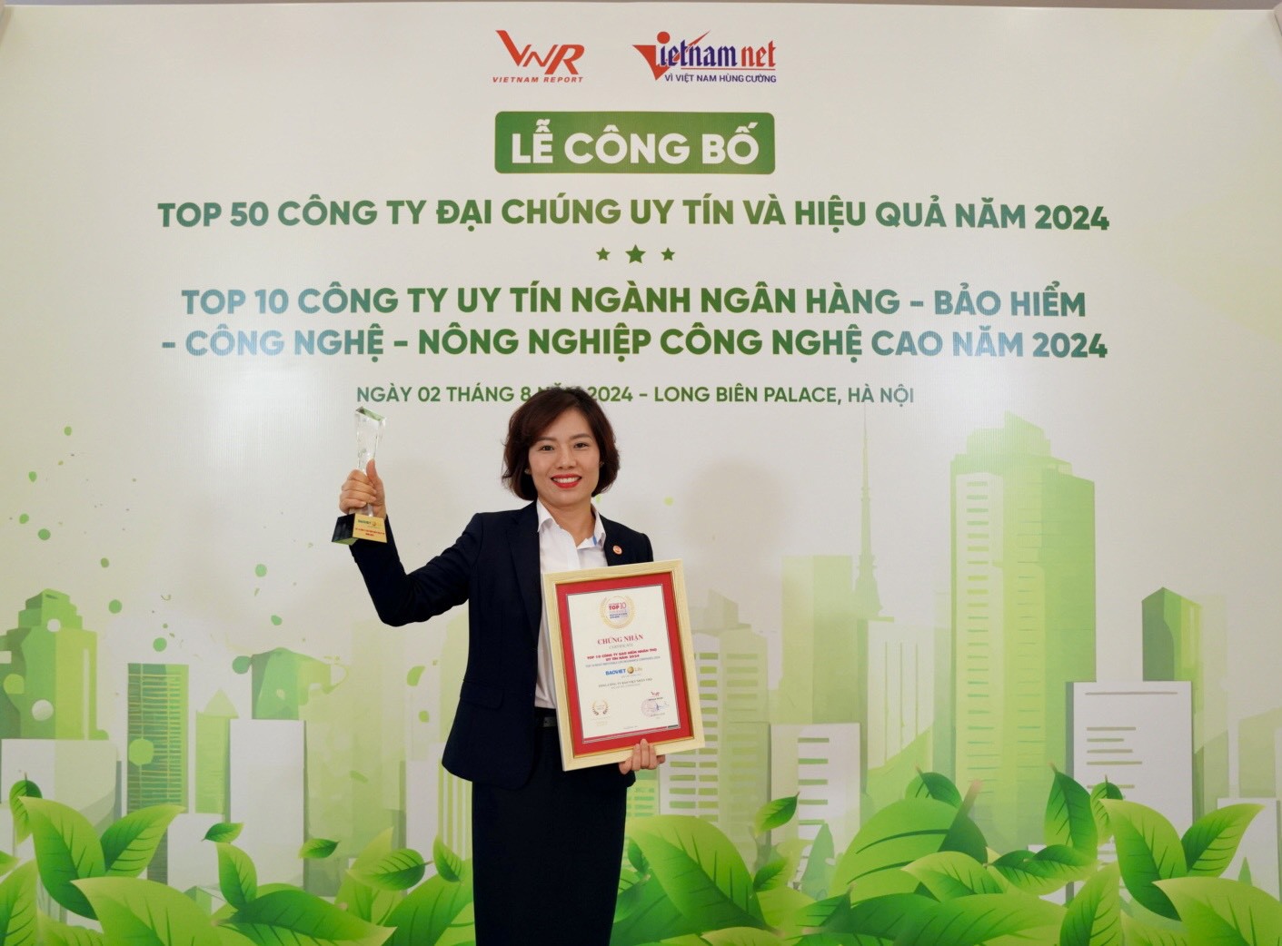 Bảo Việt Nh&acirc;n thọ hiện c&oacute; hệ thống vững chắc gồm 76 C&ocirc;ng ty th&agrave;nh vi&ecirc;n v&agrave; gần 400 văn ph&ograve;ng giao dịch trải d&agrave;i đến tận tuyến huyện.