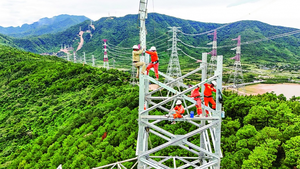 Dự án đường dây 500 kV mạch 3 từ Quảng Trạch (Quảng Bình) đến Phố Nối (Hưng Yên) đã hoàn thành trong thời gian 6 tháng