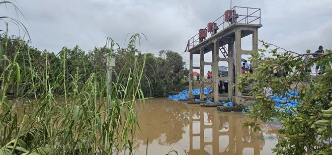 Đ&ecirc; v&agrave; cống Giang Khẩu (x&atilde; Đại Thắng, Ti&ecirc;n L&atilde;ng, Hải Ph&ograve;ng) vẫn an to&agrave;n đến chiều 10/9.&nbsp;