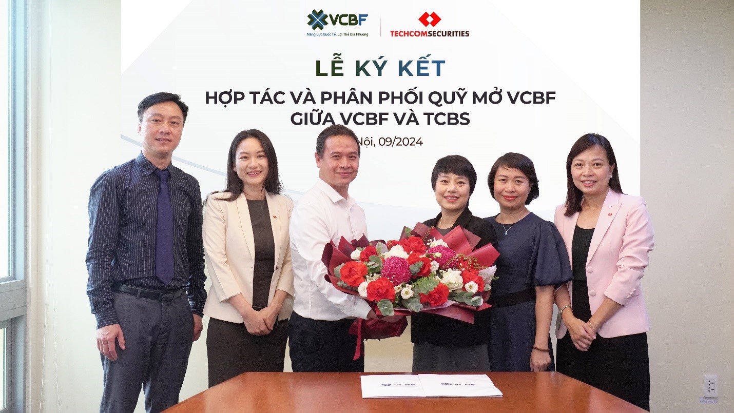 Việc k&yacute; kết hợp t&aacute;c sẽ mở ra cơ hội tiếp cận sản phẩm quỹ mở dễ d&agrave;ng hơn tới đ&ocirc;ng đảo nh&agrave; đầu tư c&aacute; nh&acirc;n