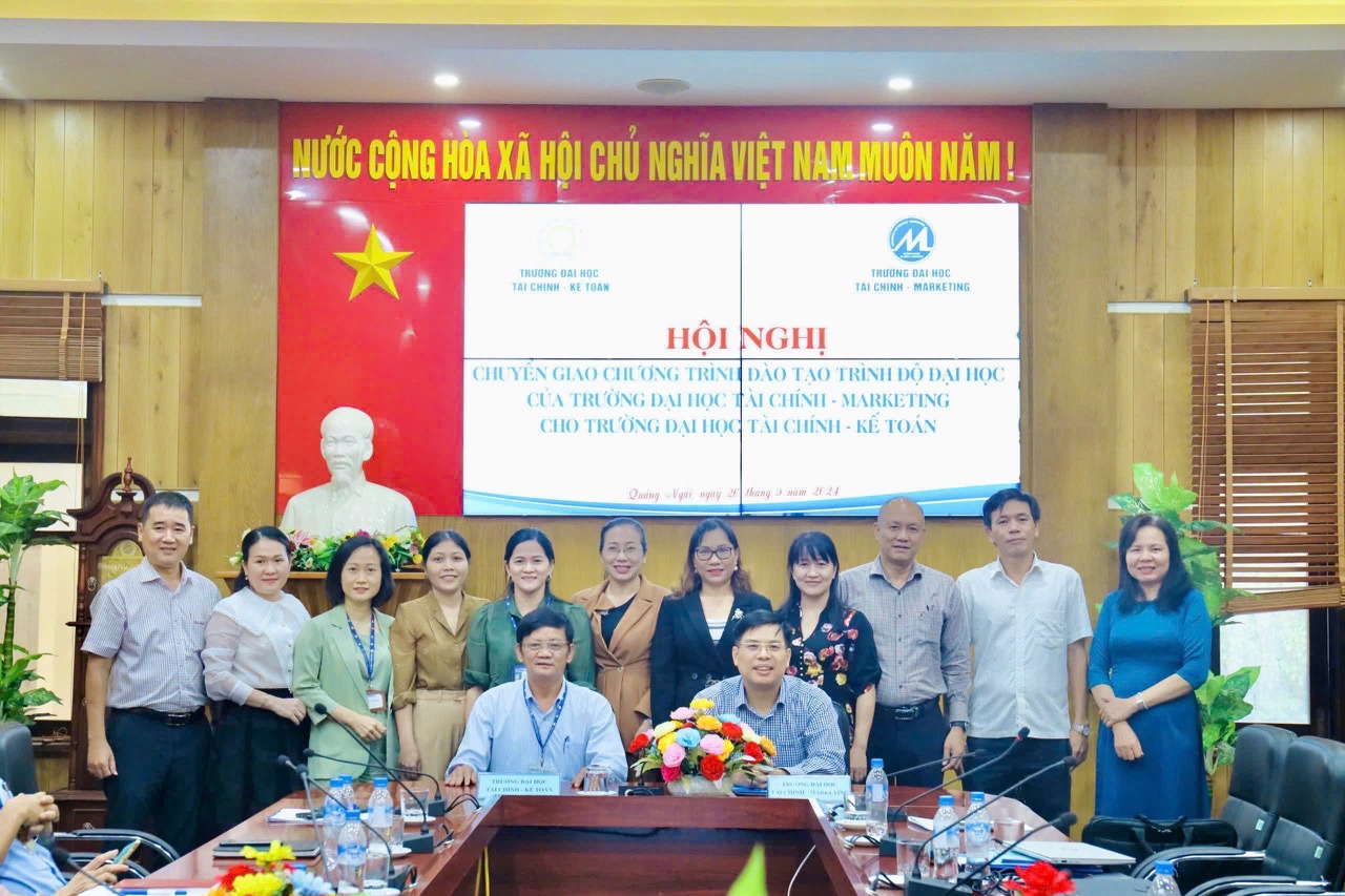 Hội nghị chuyển giao chương tr&igrave;nh đ&agrave;o tạo tr&igrave;nh độ đại học của Trường Đại học T&agrave;i ch&iacute;nh - Marketing cho Trường Đại học T&agrave;i ch&iacute;nh - Kế to&aacute;n.