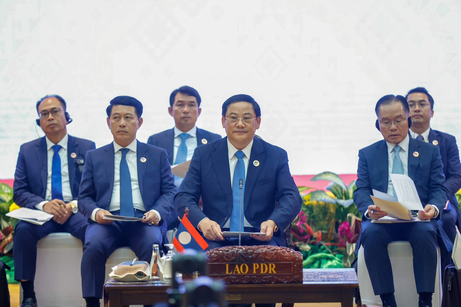 Thủ tướng L&agrave;o dự v&agrave; ph&aacute;t biểu tại phi&ecirc;n họp hẹp Hội nghị Cấp cao ASEAN lần thứ 44, 45. Ảnh: VGP/Nhật Bắc &nbsp;