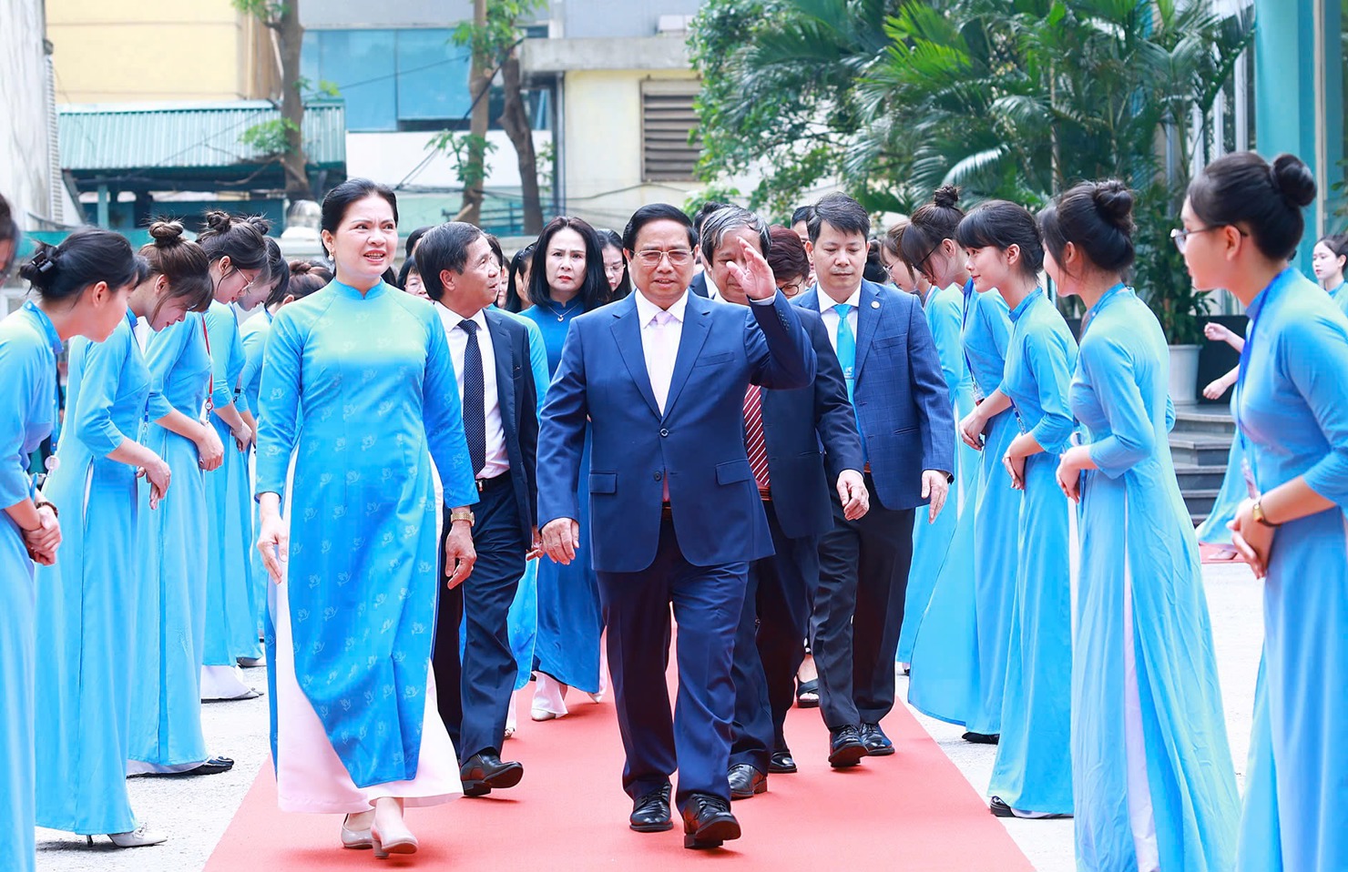 Thủ tướng Phạm Minh Ch&iacute;nh thăm Học viện Phụ nữ Việt Nam, gặp mặt c&aacute;n bộ Hội Li&ecirc;n hiệp Phụ nữ Việt Nam v&agrave; giảng vi&ecirc;n, sinh vi&ecirc;n, học vi&ecirc;n của Học viện. Ảnh: VGP/Nhật Bắc &nbsp;