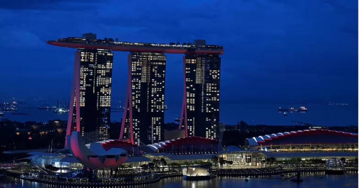 Singapore có trung bình 7,2 triệu lượt sử dụng phương tiện công cộng mỗi ngày vào năm ngoái. Ảnh: Reuters.