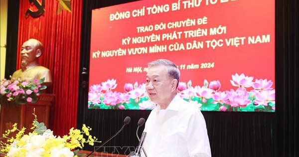 Tổng Bí thư Tô Lâm trao đổi chuyên đề 'Kỷ nguyên phát triển mới - Kỷ nguyên vươn mình của dân tộc Việt Nam' - Ảnh: TTXVN