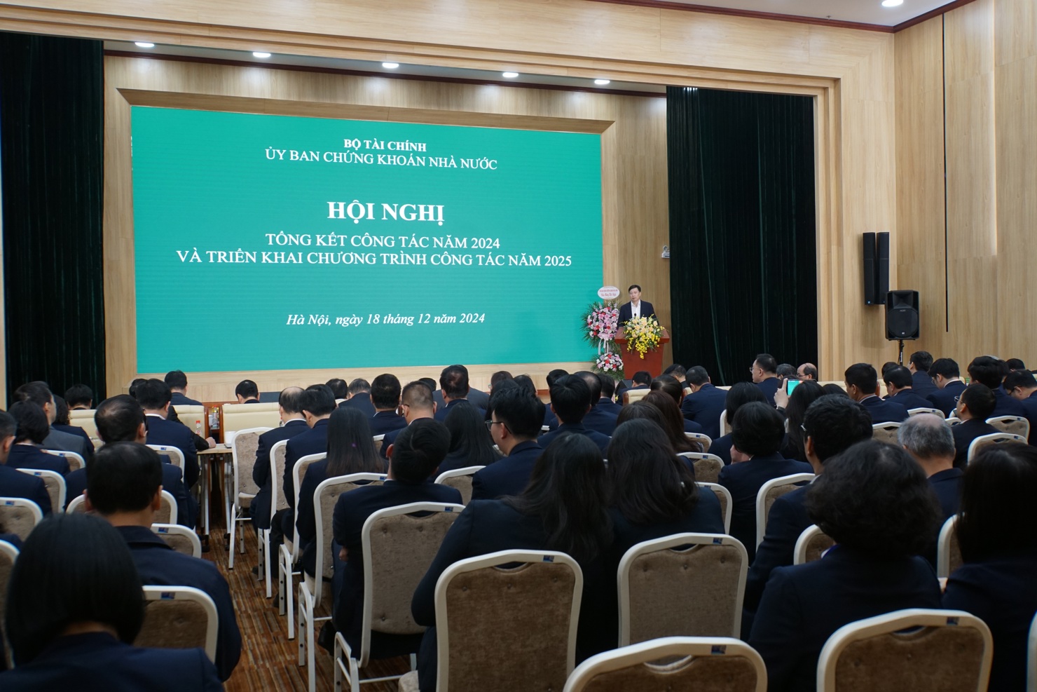 To&agrave;n cảnh Hội nghị.