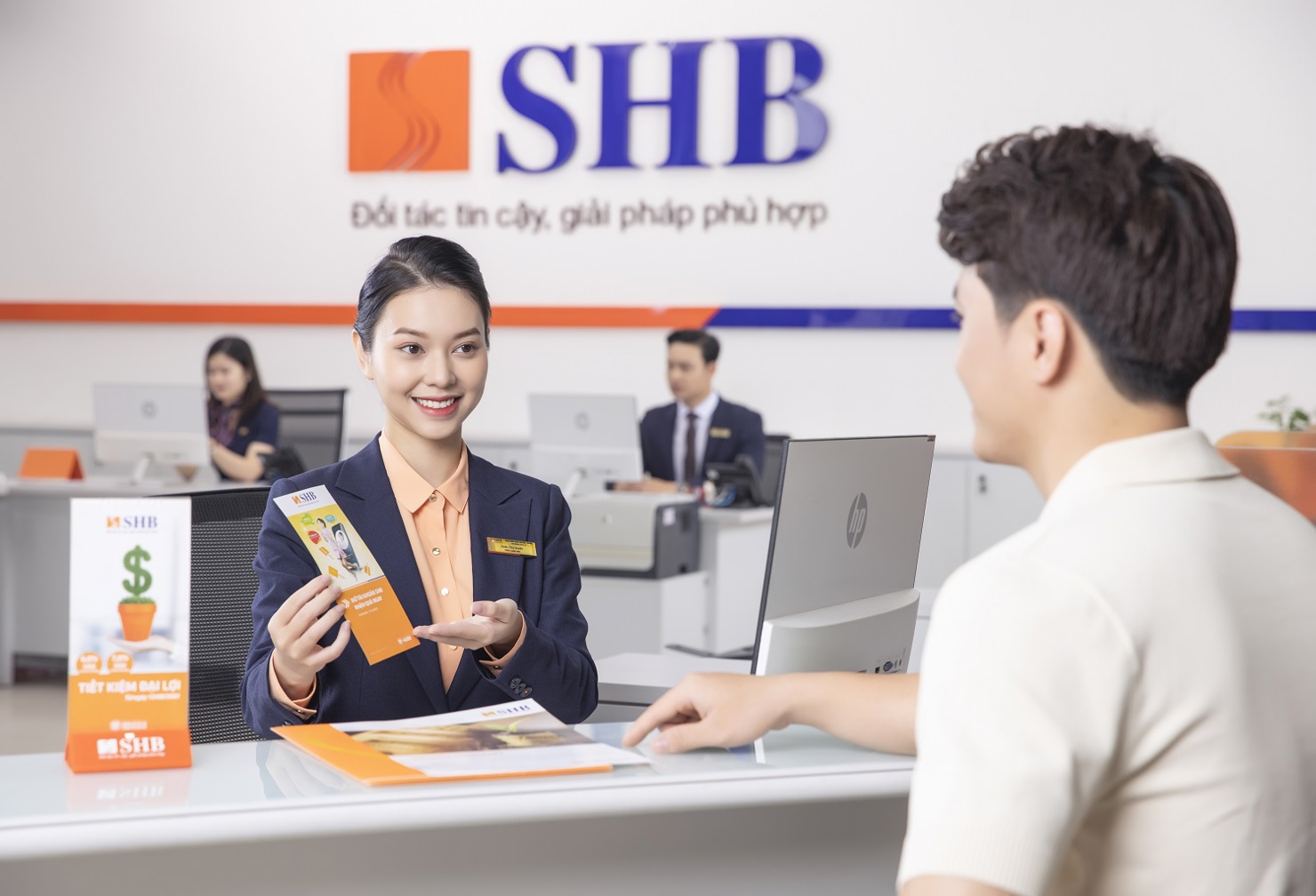 Ảnh minh họa giao dịch. Nguồn: SHB