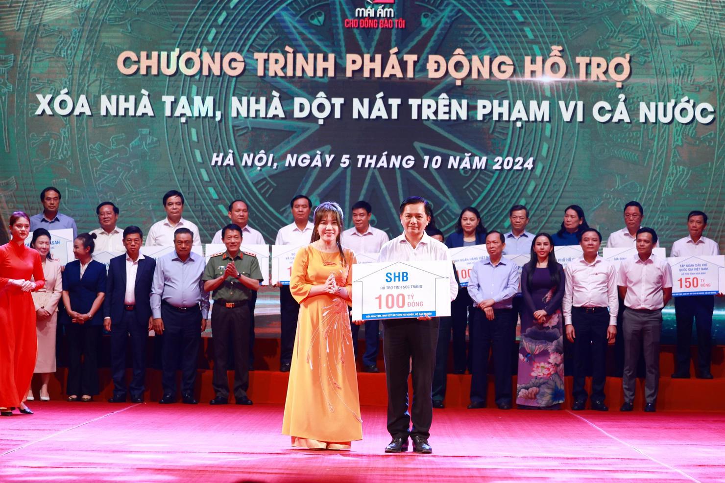 SHB ủng hộ kinh ph&iacute; 100 tỷ đồng cho Chương tr&igrave;nh x&oacute;a nh&agrave; tạm, nh&agrave; dột n&aacute;t tr&ecirc;n phạm vi cả nước. Nguồn: SHB