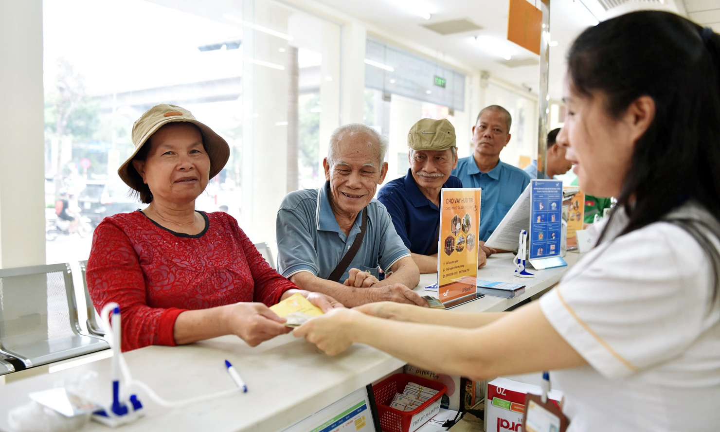 bongdaso tintuc trả lương hưu kỳ tháng 5/2025 tại Hà Nội