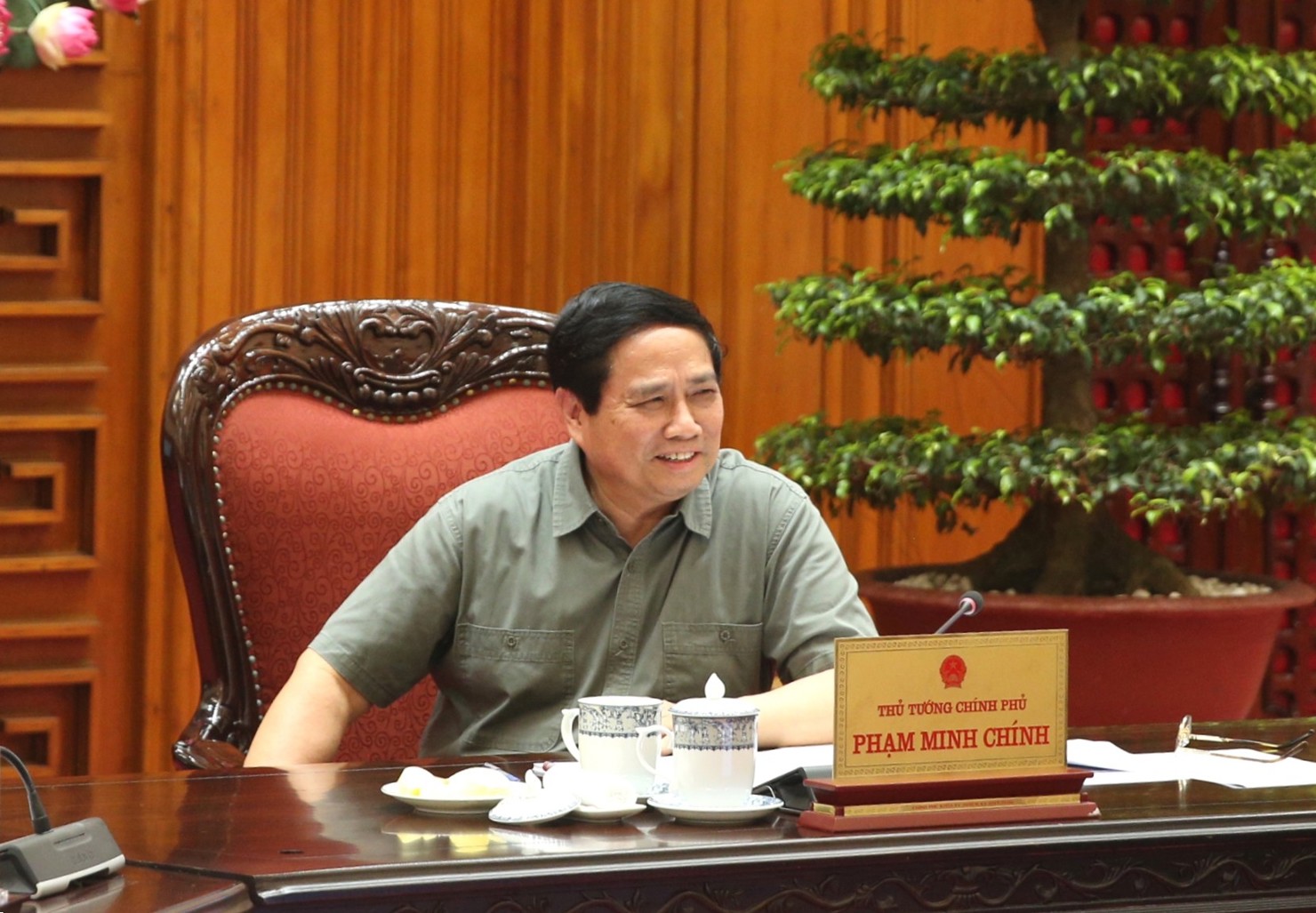 Thủ tướng Phạm Minh Chính chủ trì cuộc họp Thường trực Chính phủ. Ảnh: VGP
