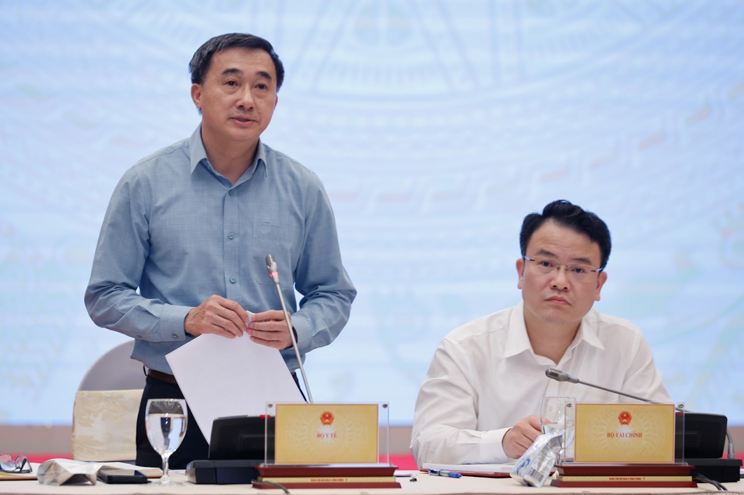 Theo Thứ trưởng Bộ Y tế Trần Văn Thuấn, việc miễn viện phí cho toàn dân giúp sử dụng tối ưu nguồn tài chính y tế.