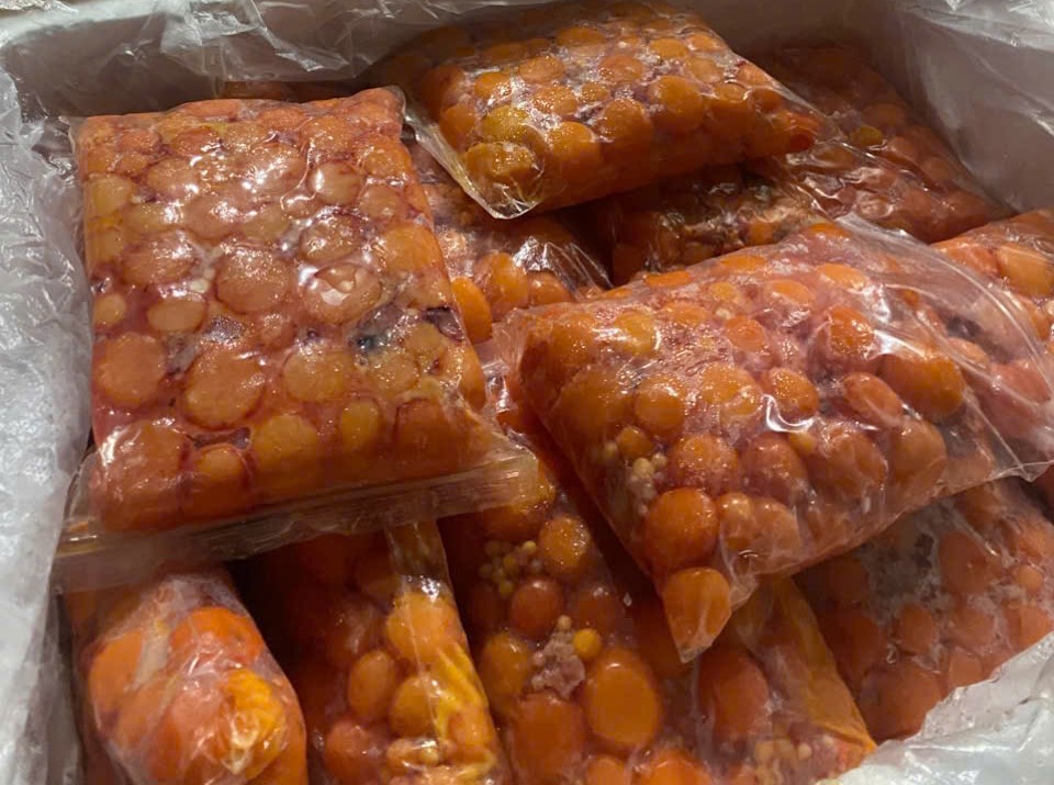Cận cảnh hàng hóa vi phạm.