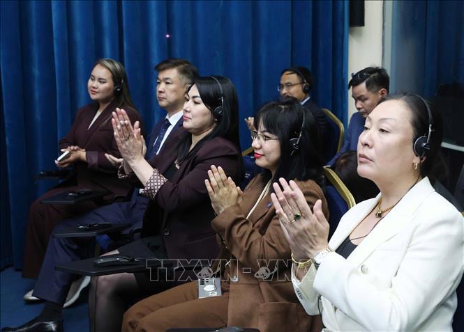 Giảng viên, học viên Học viện Hành chính Công trực thuộc Tổng thống bongdaso net tham dự buổi phát biểu về chính sách của Tổng Bí thư Tô Lâm. 