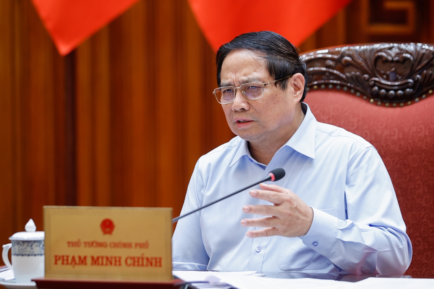 Thủ tướng nhấn mạnh yêu cầu cụ thể hóa, thể chế hóa chủ trương của Đảng tại Nghị quyết 68-NQ/TW để các chính sách sớm đi vào cuộc sống. Ảnh: VGP