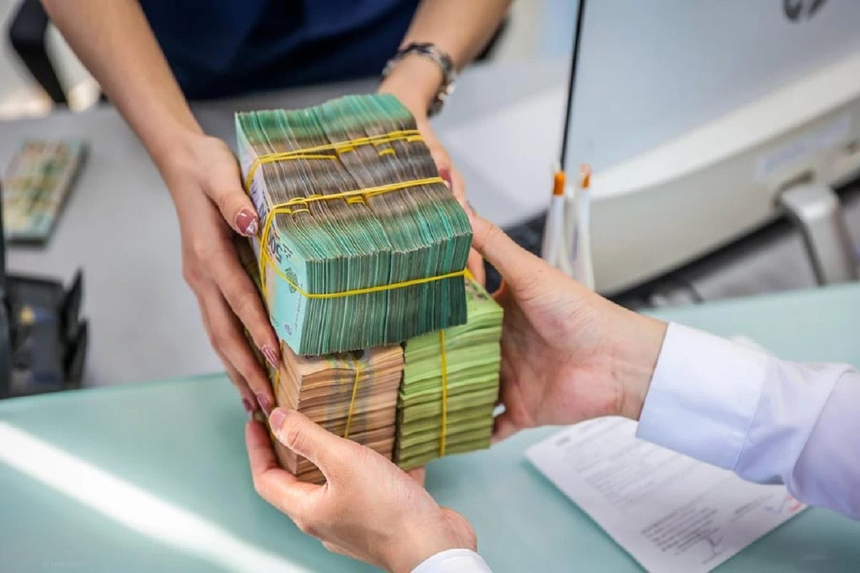 Các ngân hàng đã đơn giản hóa thủ tục cho vay, ứng dụng công nghệ thông tin và chuyển đổi số. Ảnh minh hoạ: Internet