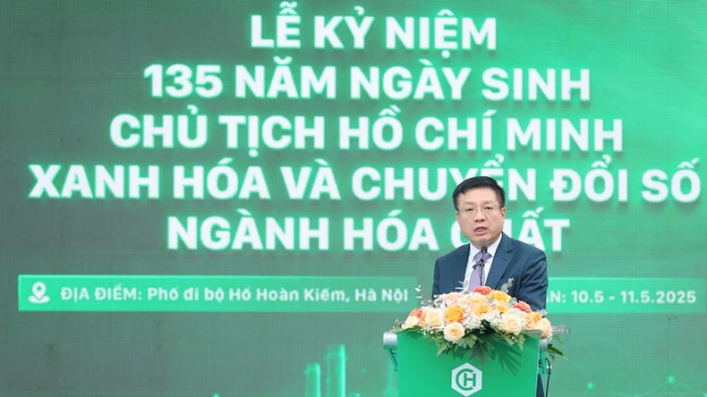 Thứ trưởng Bộ Tài chính Hồ Sỹ Hùng phát biểu tại buổi lễ.